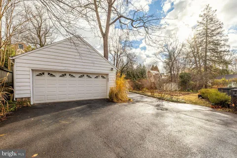 $1,495,000 | 5731 Bradley Boulevard, Bethesda, MD 20814