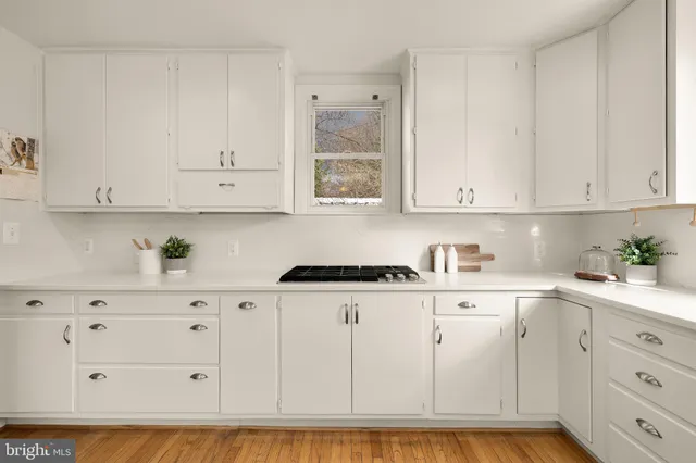 $1,495,000 | 5731 Bradley Boulevard, Bethesda, MD 20814