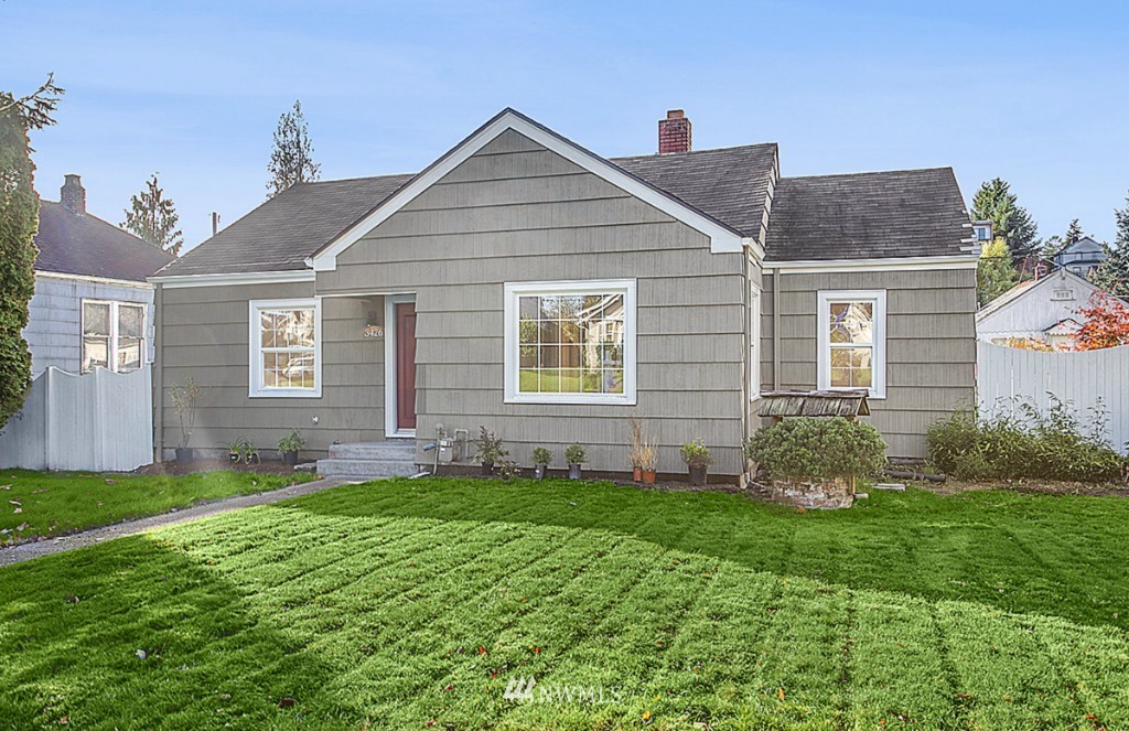 3426 Rockefeller Avenue Everett, WA 98201 - Photo 1 of 10