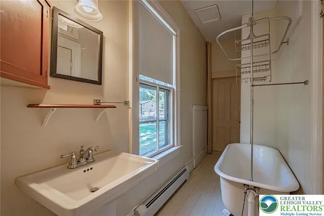 a view of entryway with front door