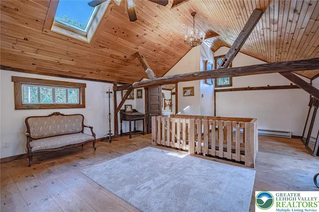 $490,000 | 7727 Martins Creek Belvidere Highway, Bangor, PA 18013