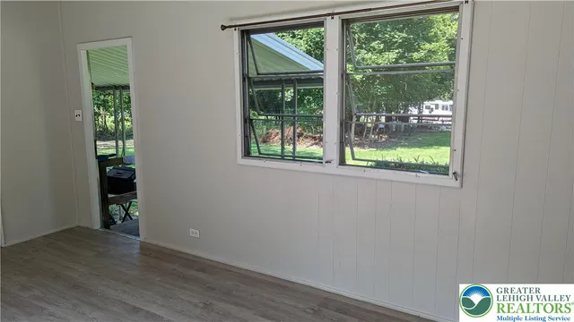 $490,000 | 7727 Martins Creek Belvidere Highway, Bangor, PA 18013