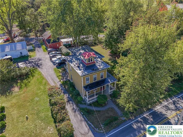 $490,000 | 7727 Martins Creek Belvidere Highway, Bangor, PA 18013