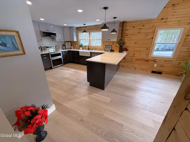 $675,000 | 20 Pine Drive North, Nassau, NY 12123