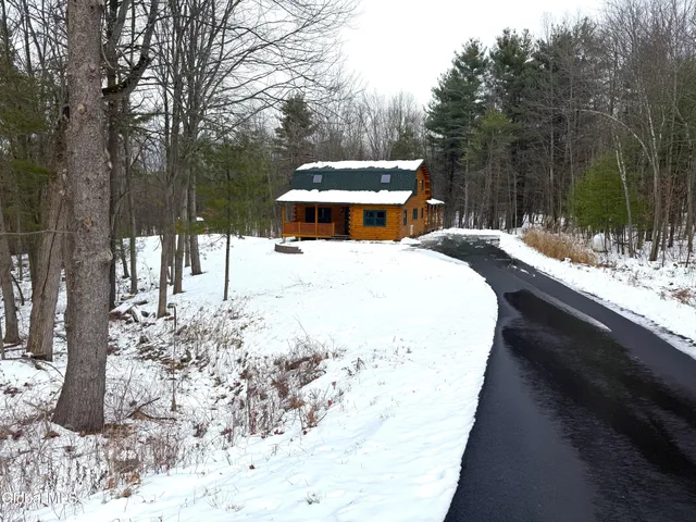 $675,000 | 20 Pine Drive North, Nassau, NY 12123