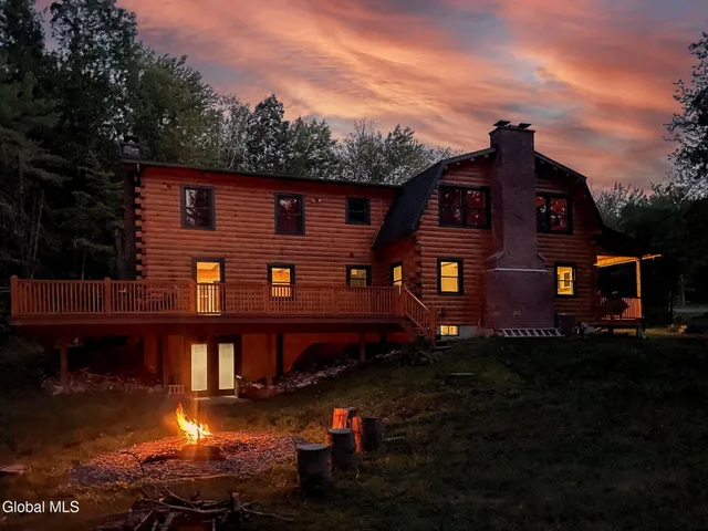 $675,000 | 20 Pine Drive North, Nassau, NY 12123