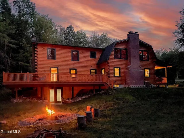 $675,000 | 20 Pine Drive North, Nassau, NY 12123