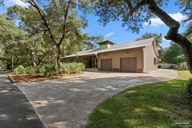 $1,090,000 | 2369 West Bayshore Road, Gulf Breeze, FL 32563