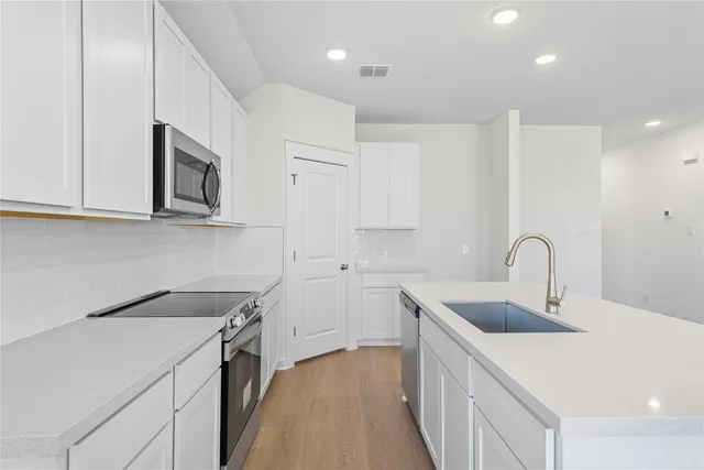 $289,990 | 116 Crow Vly Drive, Jarrell, TX 76537