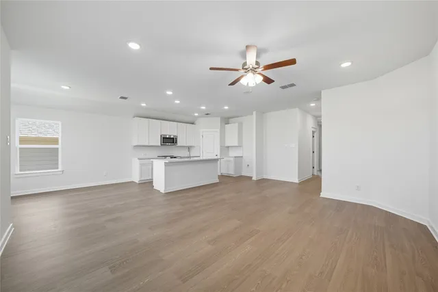 $289,990 | 116 Crow Vly Drive, Jarrell, TX 76537