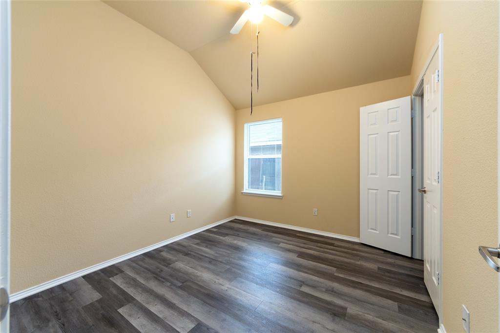 8534 Bearden Street Dallas, TX 75227 - Photo 12 of 21