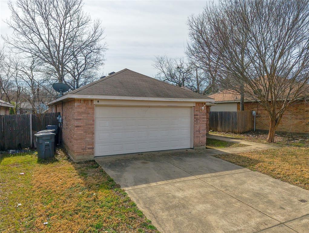 8534 Bearden Street Dallas, TX 75227 - Photo 2 of 21
