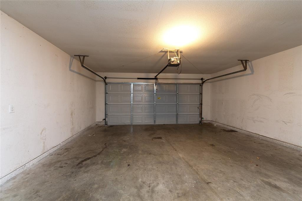 8534 Bearden Street Dallas, TX 75227 - Photo 8 of 21