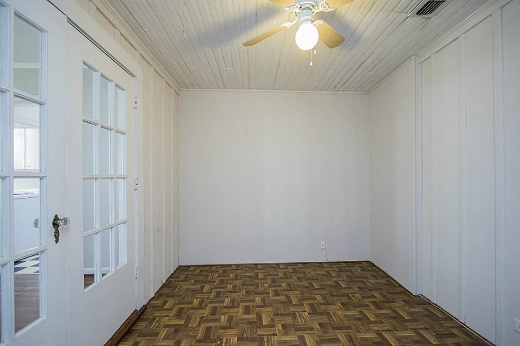 1843 Branard Street, Unit A Houston, TX 77098 - Photo 5 of 19 a view of a bathroom with a sink
