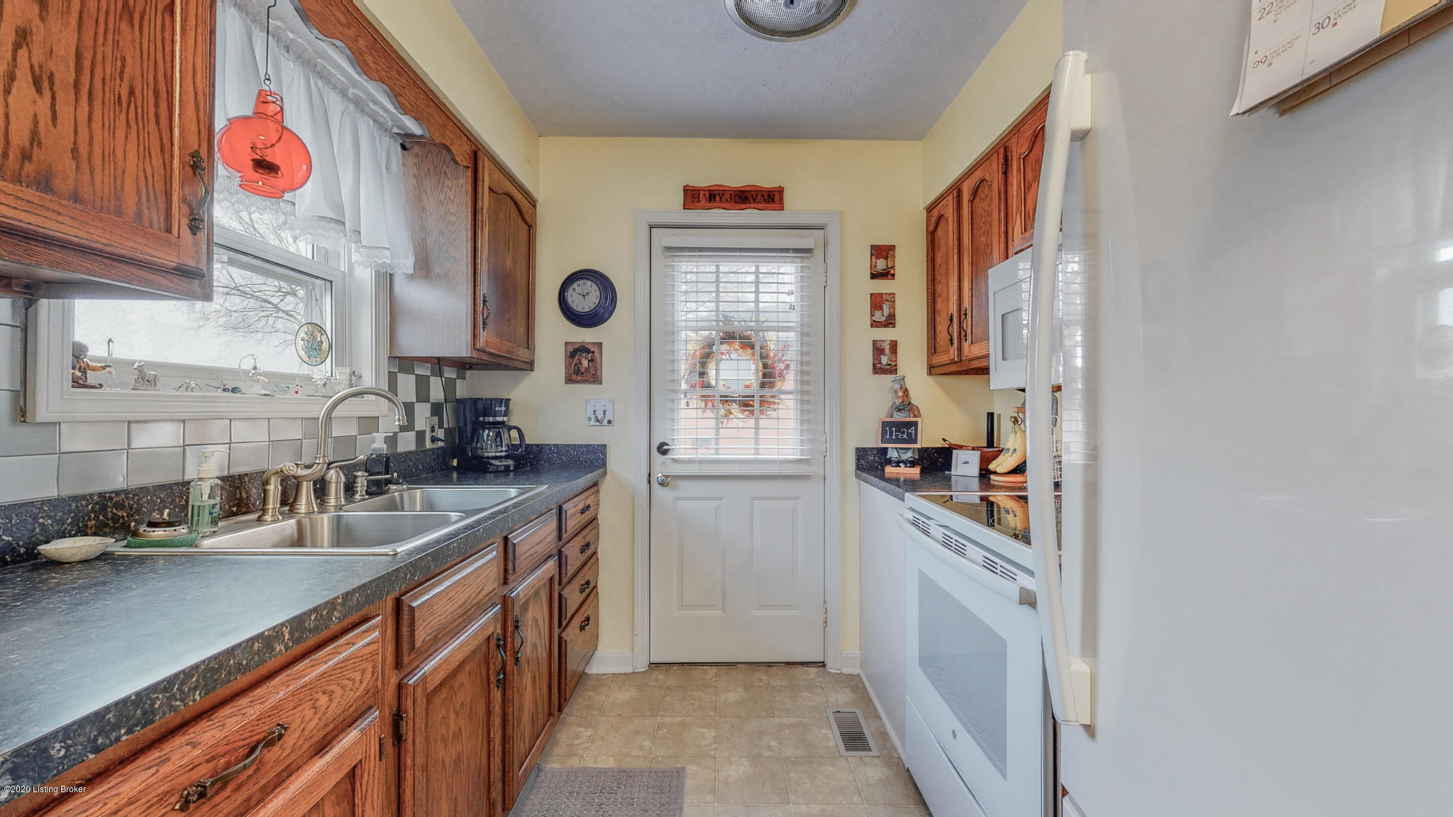 7105 Mt Washington Road Louisville, KY 40229 - Photo 6 of 43 7105 Mt Washington Rd Louisville KY 4022