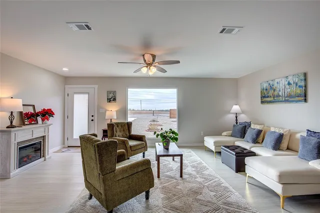 $279,000 | 521 Private Road, Brookston, TX 75421