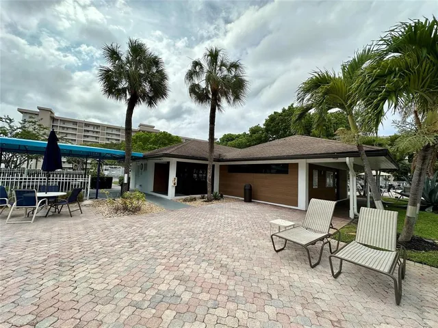 $1,850 | 2671 South Course Drive, Unit 802, Pompano Beach, FL 33069