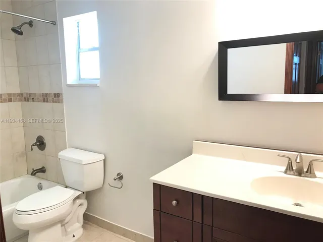 $2,495 | 9355 Fontainebleau Boulevard, Unit C105, Miami, FL 33172