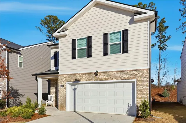 a view of a house with entryway