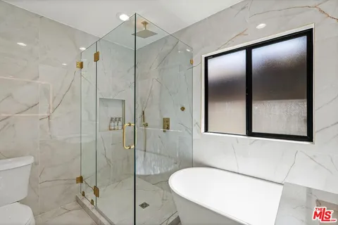 $1,679,000 | 5253 Buffalo Avenue, Sherman Oaks, CA 91401