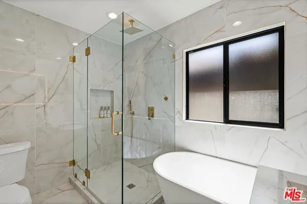 $1,679,000 | 5253 Buffalo Avenue, Sherman Oaks, CA 91401