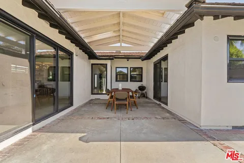 $1,679,000 | 5253 Buffalo Avenue, Sherman Oaks, CA 91401