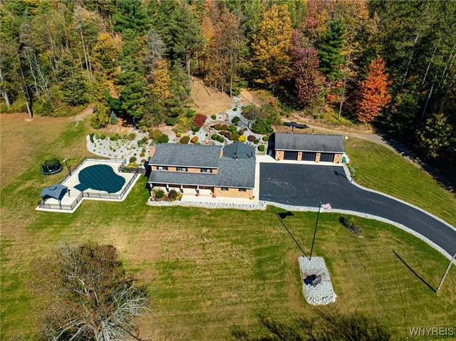 $675,000 | 9681 Wagner Road, Holland, NY 14080