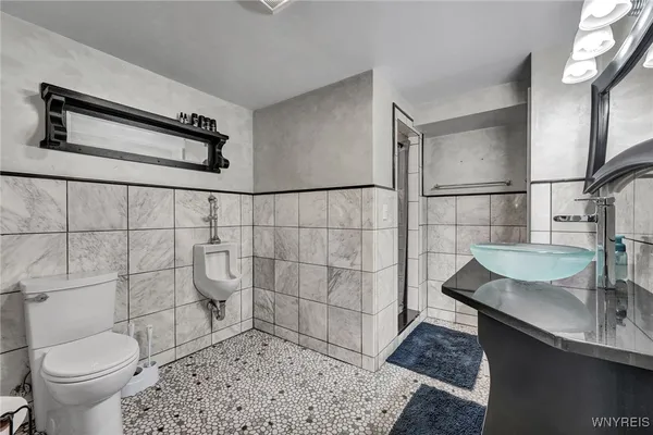 $675,000 | 9681 Wagner Road, Holland, NY 14080