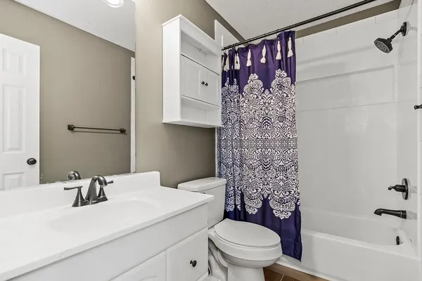 $385,000 | 10319 North Virginia Avenue, Kansas City, MO 64155
