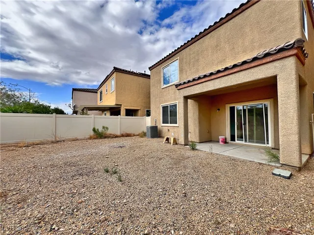 $2,100 | 8821 Steaming Thunder Court, Las Vegas, NV 89148