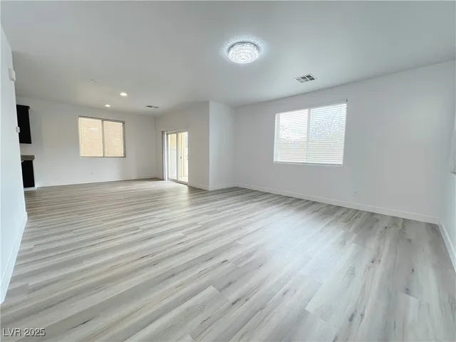 $2,100 | 8821 Steaming Thunder Court, Las Vegas, NV 89148