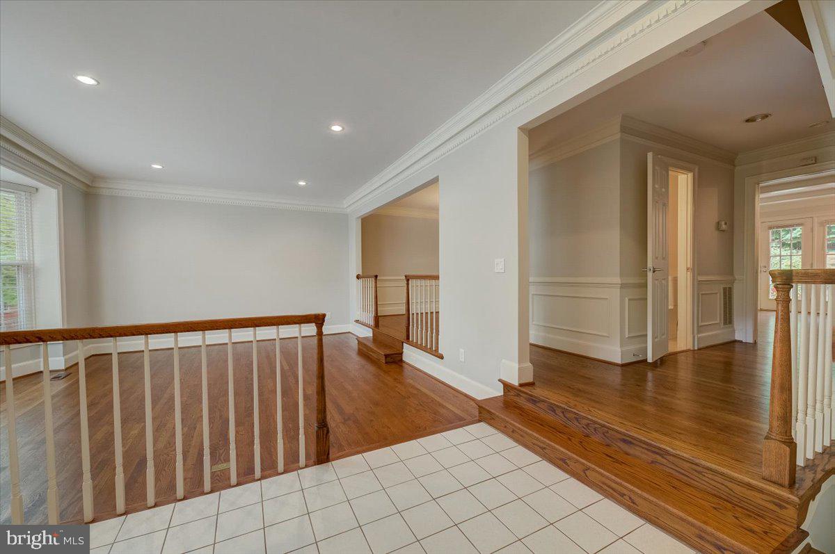7905 Quarry Ridge Way Bethesda, MD 20817 - Photo 2 of 71