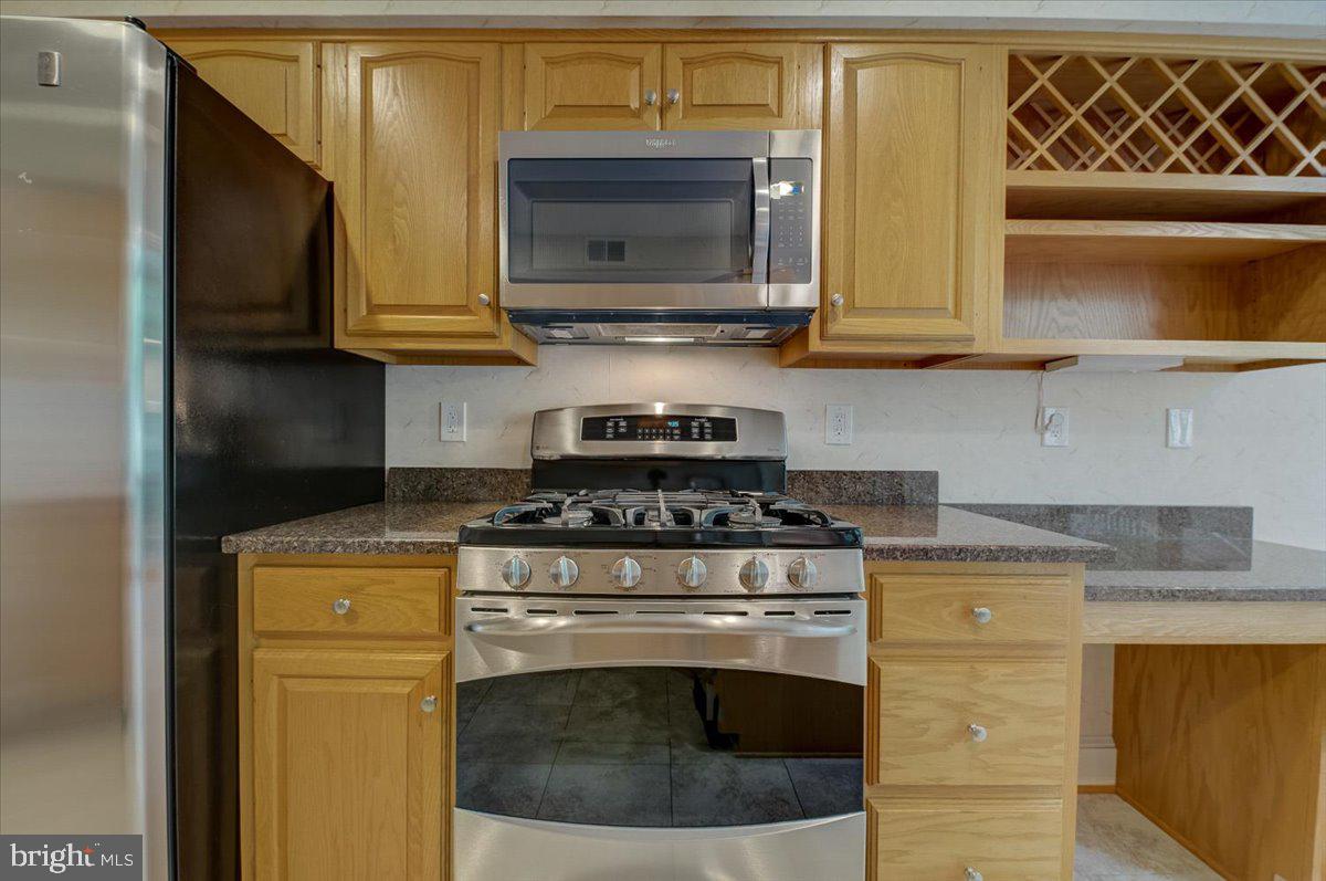 7905 Quarry Ridge Way Bethesda, MD 20817 - Photo 23 of 71
