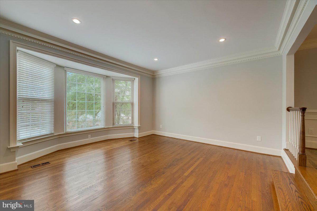 7905 Quarry Ridge Way Bethesda, MD 20817 - Photo 4 of 71
