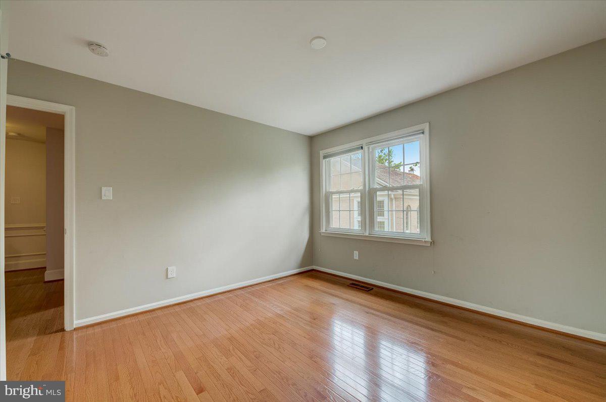 7905 Quarry Ridge Way Bethesda, MD 20817 - Photo 35 of 71