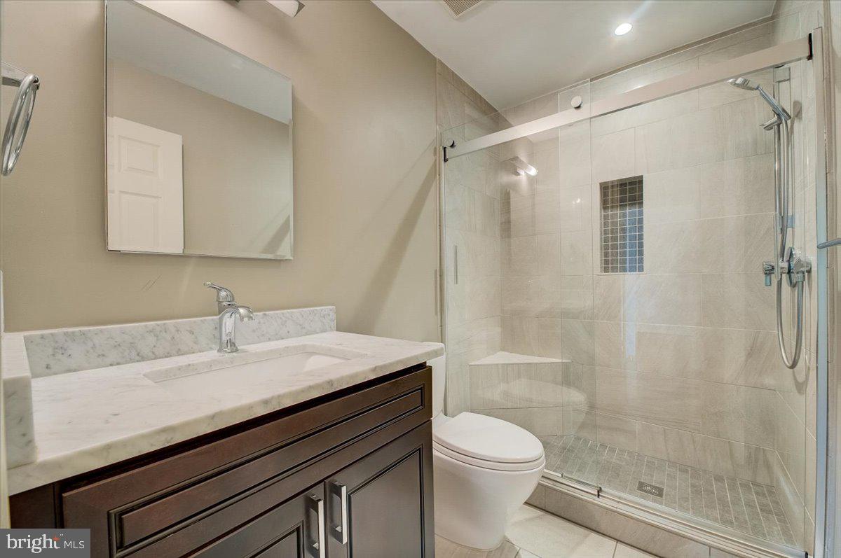 7905 Quarry Ridge Way Bethesda, MD 20817 - Photo 36 of 71