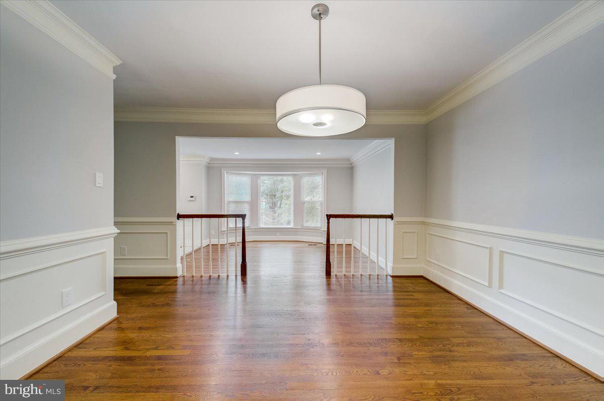7905 Quarry Ridge Way Bethesda, MD 20817 - Photo 6 of 71