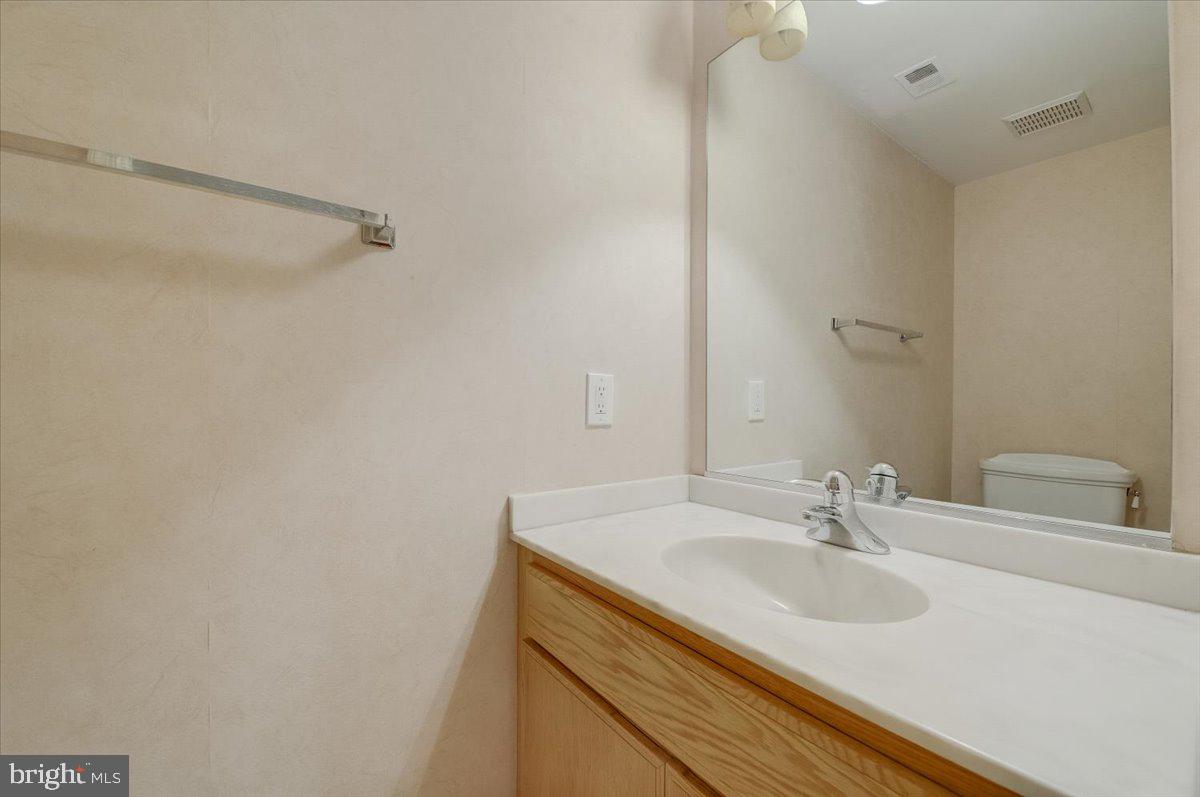 7905 Quarry Ridge Way Bethesda, MD 20817 - Photo 58 of 71