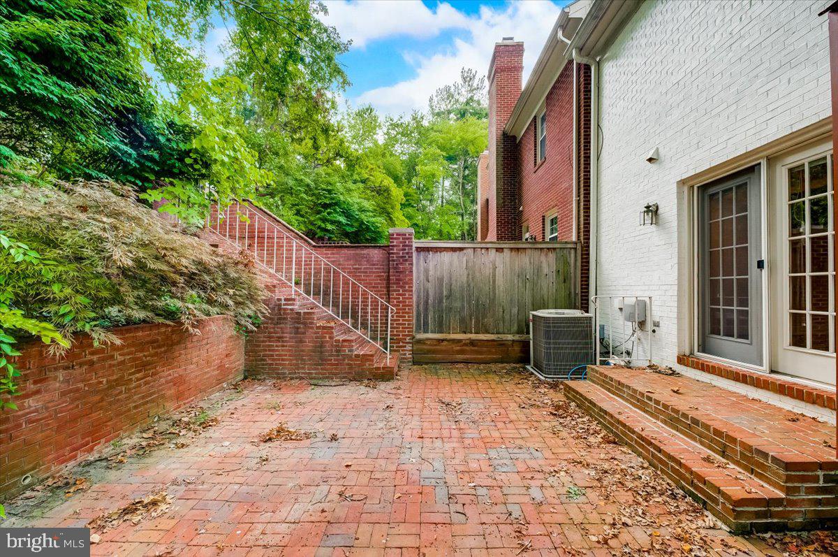 7905 Quarry Ridge Way Bethesda, MD 20817 - Photo 59 of 71