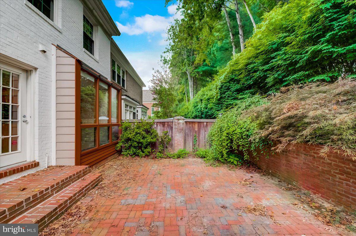 7905 Quarry Ridge Way Bethesda, MD 20817 - Photo 61 of 71