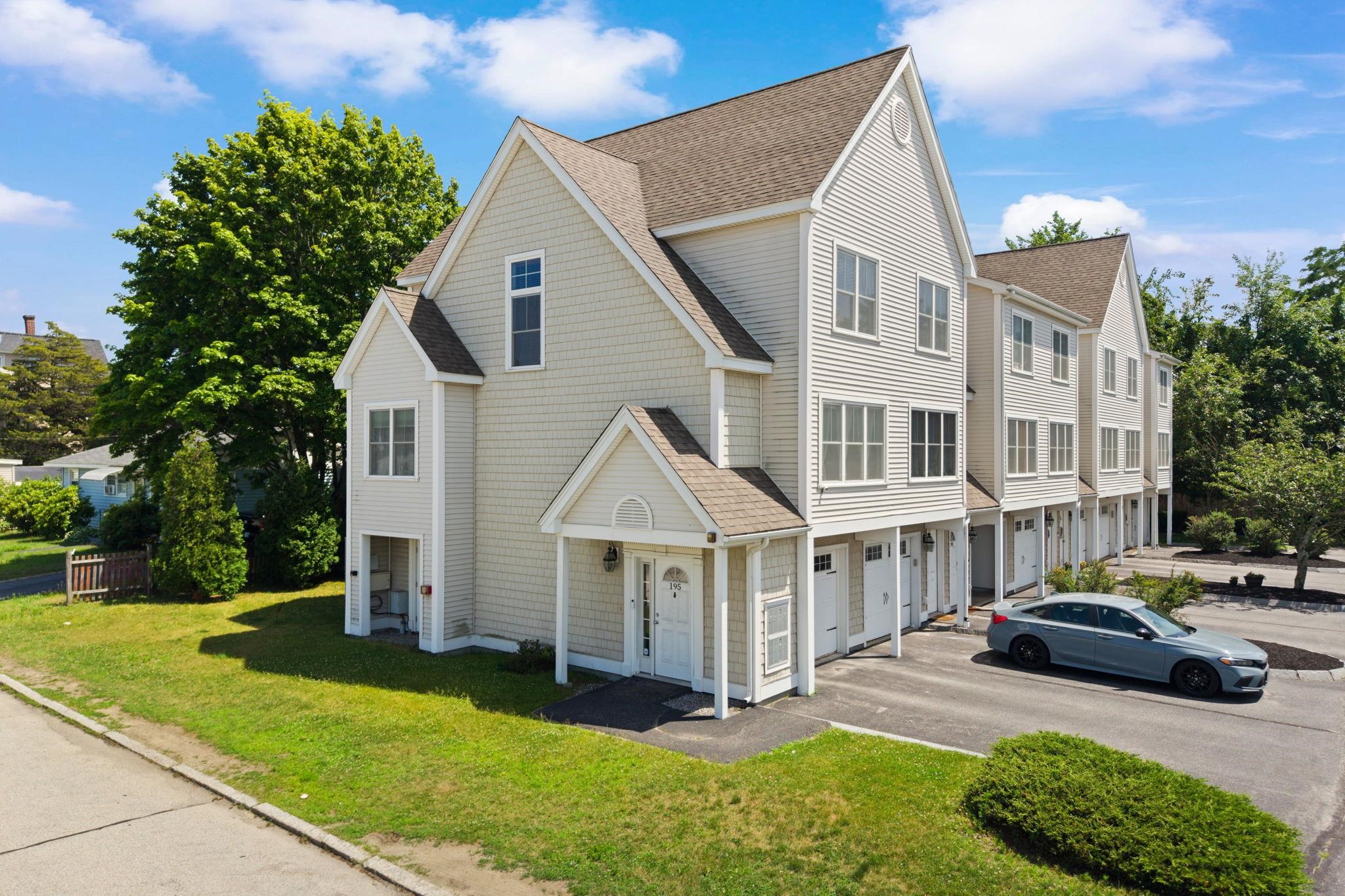 195 Silver Street, Unit 15 Manchester, NH 03103 - Photo 3 of 33