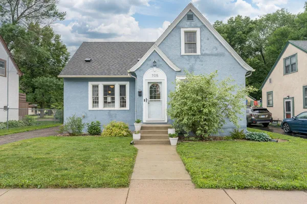 $265,000 | 705 Wall Street, North Mankato, MN 56003
