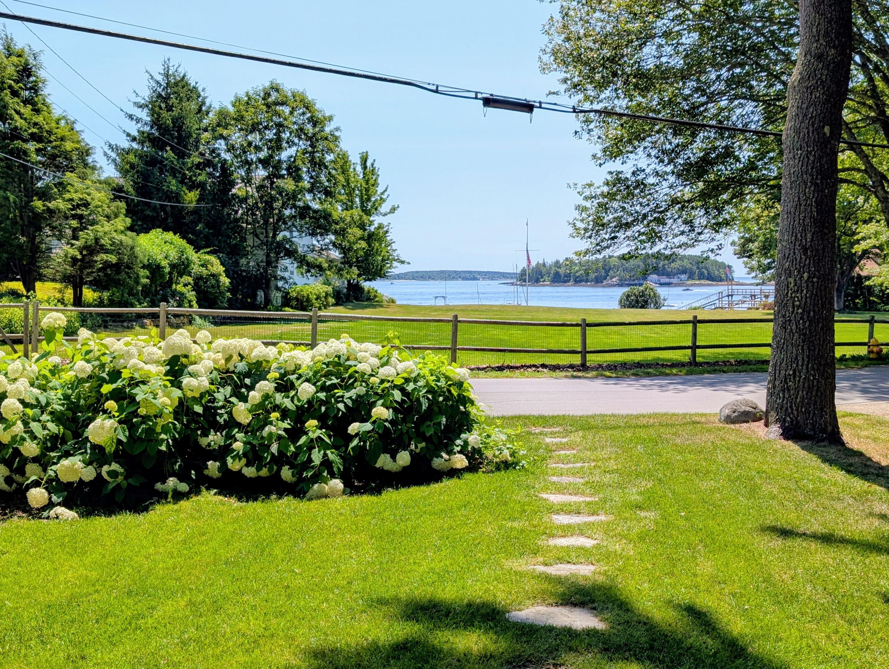 4 Ledge Road West Boothbay Harbor, ME 04575 - Photo 3 of 17 3.