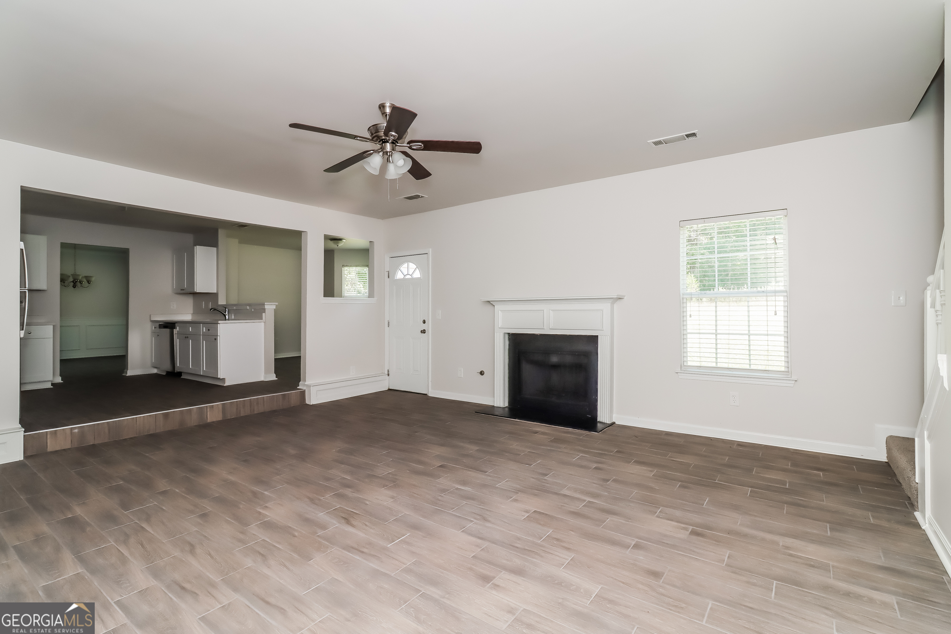 2774 Elkmont Ridge Southwest South Fulton, GA 30331 - Photo 2 of 17