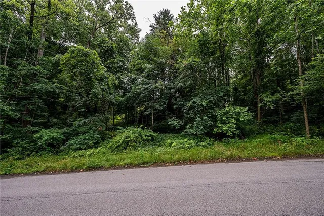 $30,000 | 15-lot Timberland Drive, Greensburg, PA 15601