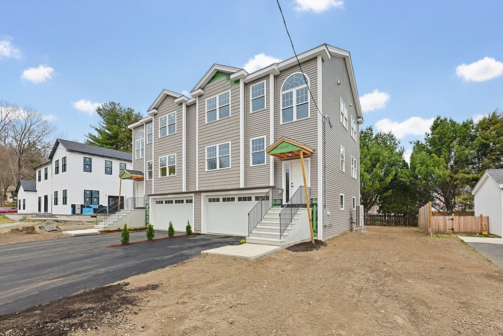 22 Beaumont Road Worcester, MA 01604 - Photo 2 of 42