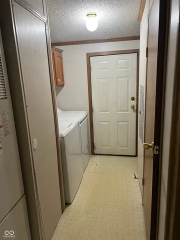 $189,900 | 1001 North Virginia Street, Rockville, IN 47872