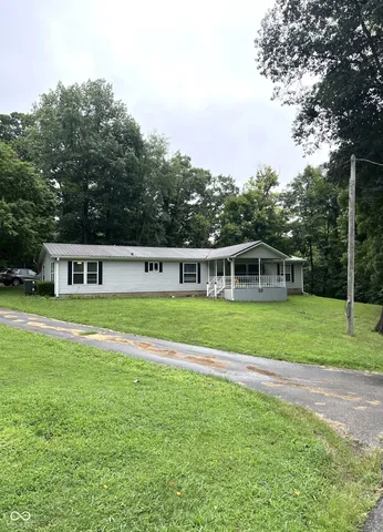 $189,900 | 1001 North Virginia Street, Rockville, IN 47872