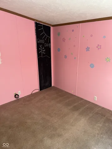 $189,900 | 1001 North Virginia Street, Rockville, IN 47872