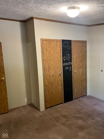 $189,900 | 1001 North Virginia Street, Rockville, IN 47872